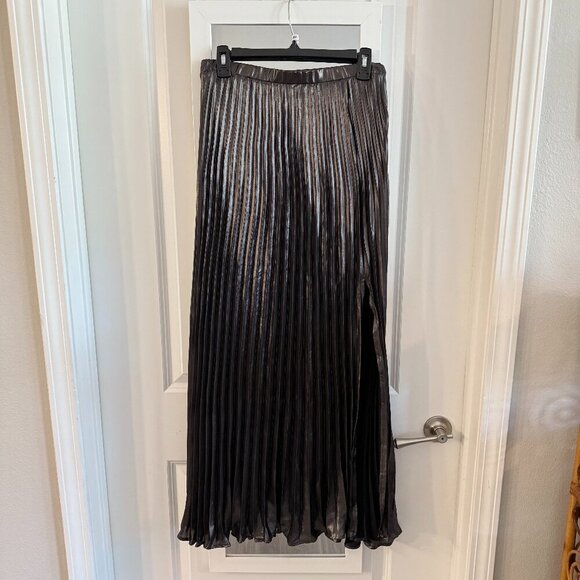 NEW The Isobel Silky Pleated Skirt by Maeve Size Medium Color Black Grey - Picture 2 of 6